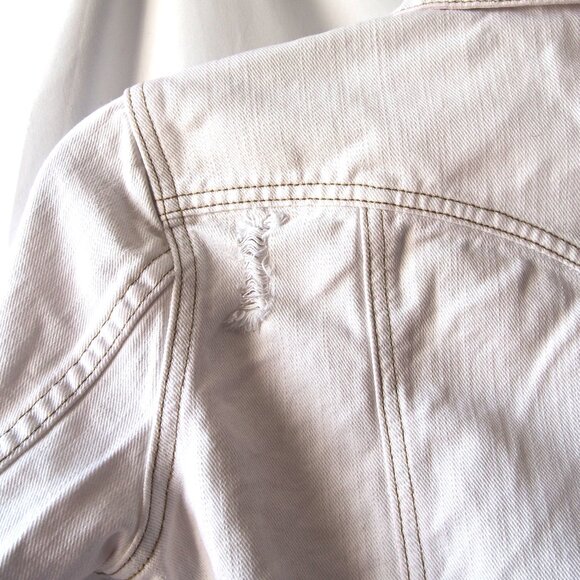 Forever 21 Distressed White Cropped Denim Jacket, Long sleeved, Size L - Picture 11 of 16